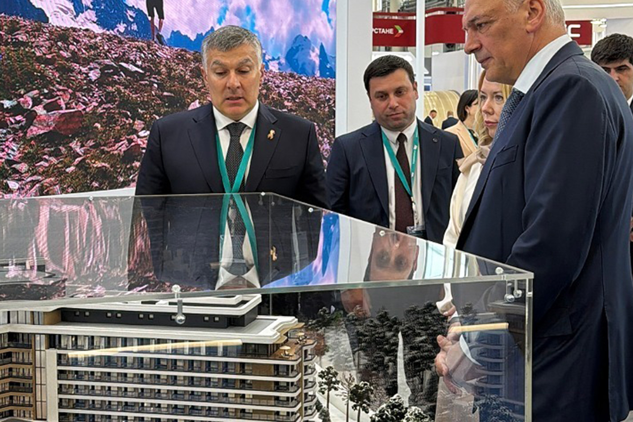 СК «Семья» представила проект «Аманауз» на XVII Международном экономическом форуме